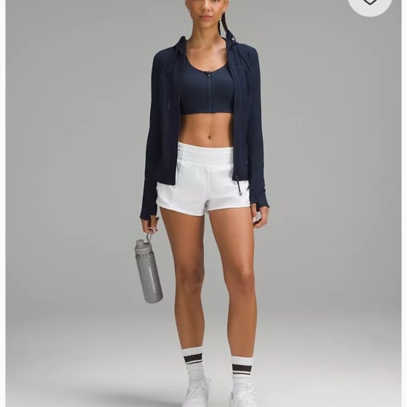 Lululemon Back to Life Sport Bottle 24oz
(Shine) NWT - Picture 5 of 6